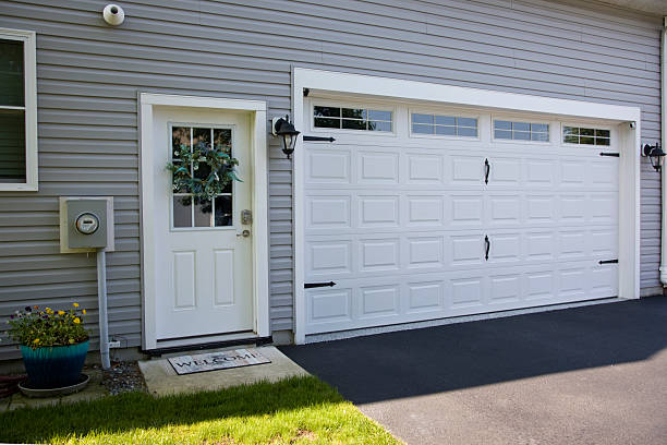 24/7 Emergency Garage Door Panel Replacement experts in Sherrill, NY